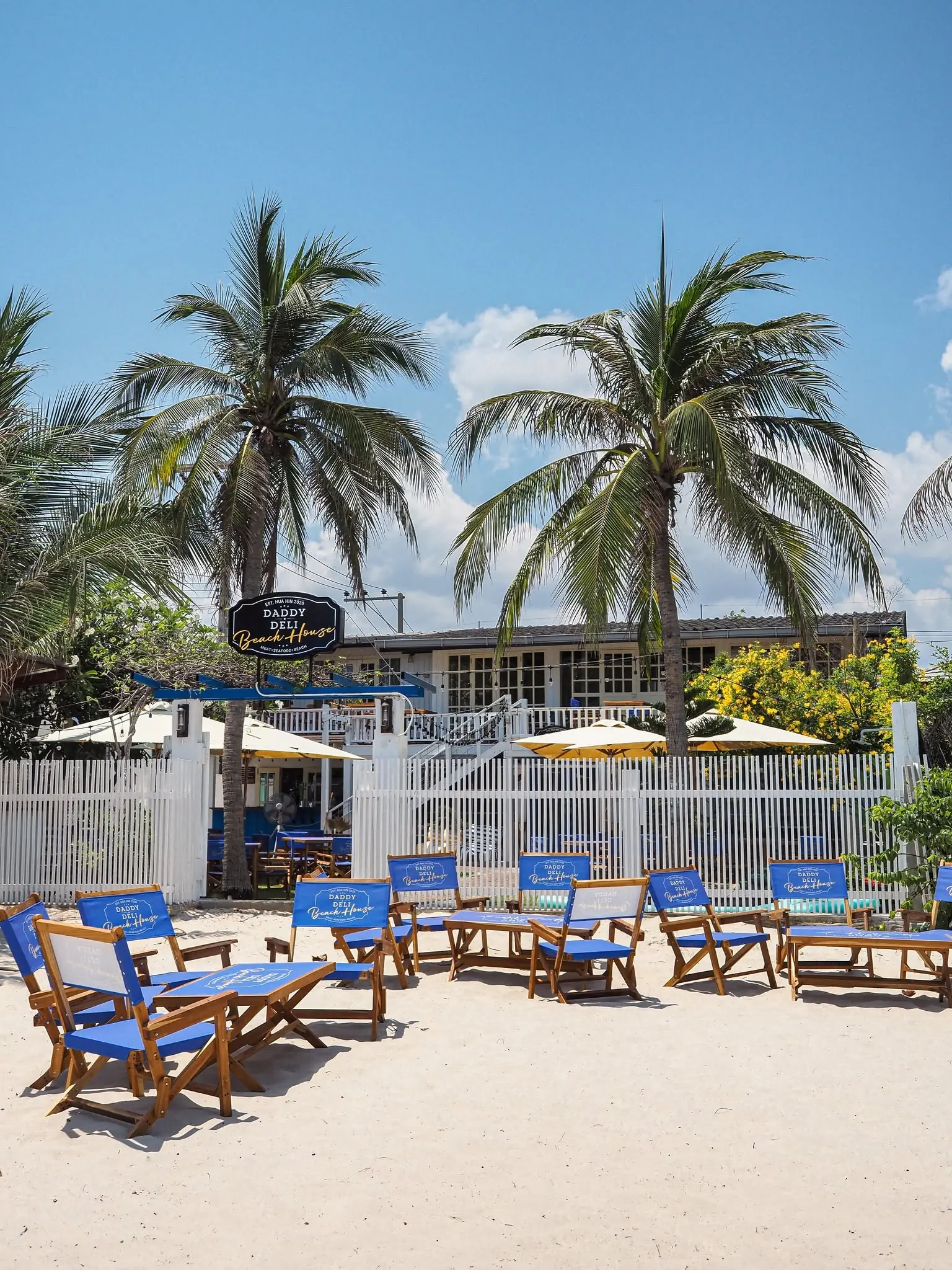 Daddy Deli Beach House
